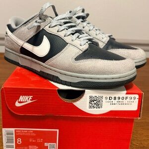 Nike Dunk Low - Black and Gray